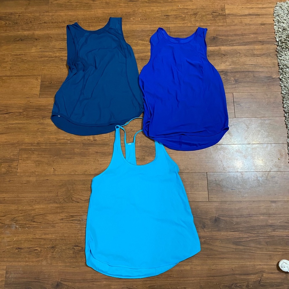 Lululemon tanks